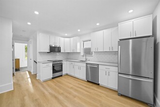 29 Gray St in Poughkeepsie, NY - Building Photo - Building Photo