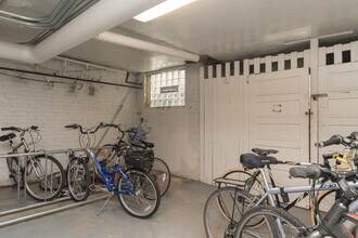 BJB Evanston - 1576 Oak in Evanston, IL - Foto de edificio - Building Photo