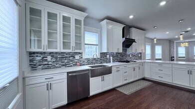 27-29 Aberdeen Rd in Somerville, MA - Building Photo - Building Photo
