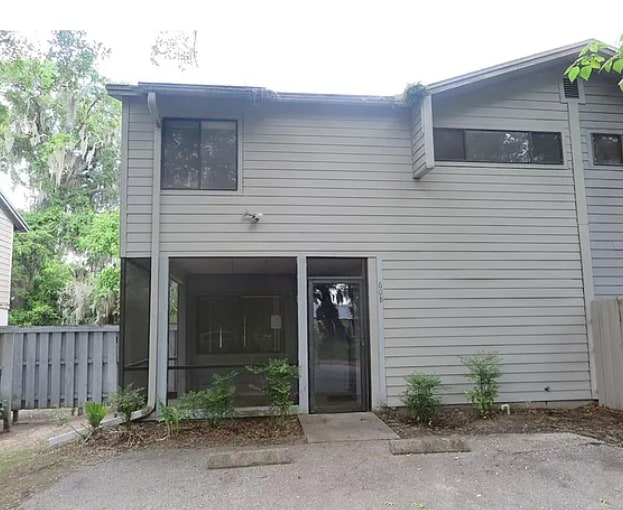 property at 608 SW 2nd St