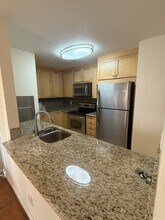 3550 Lebon Dr in San Diego, CA - Building Photo - Building Photo