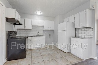 11123 Blue Ridge Blvd in Kansas City, MO - Building Photo - Building Photo