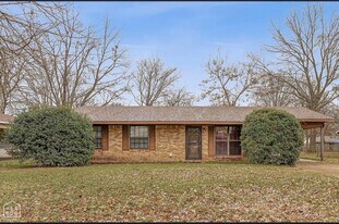 112 Sparkey Dr in Bay, AR - Building Photo