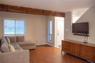 1328 Airline Dr in College Station, TX - Building Photo - Building Photo