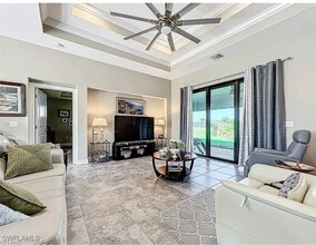 646 NE 5th Pl in Cape Coral, FL - Building Photo - Building Photo