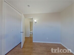 5674 W Chestnut Ave in Littleton, CO - Building Photo - Building Photo