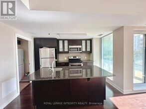 300-300 Lett St in Ottawa, ON - Building Photo - Building Photo