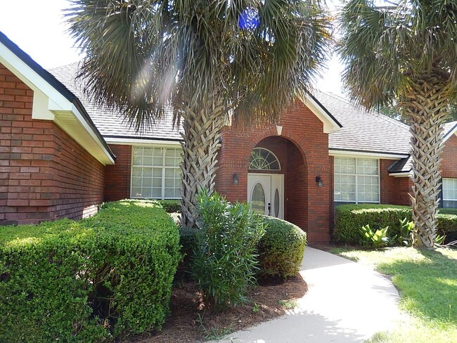 property at 1858 Vineland Ln