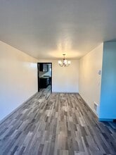 1814 Parliament St in Eugene, OR - Foto de edificio - Building Photo