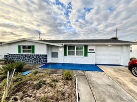 4810 Flora Ave in Holiday, FL - Building Photo