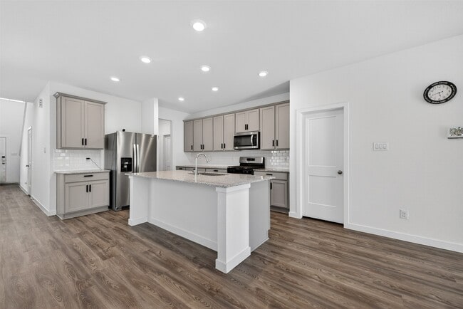 3914 Windy Whisper Dr in Brookshire, TX - Building Photo - Building Photo