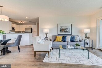 11707 Summerchase Cir in Reston, VA - Building Photo - Building Photo