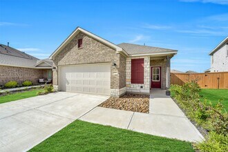 10902 Bonfire Trl in Beasley, TX - Building Photo - Building Photo