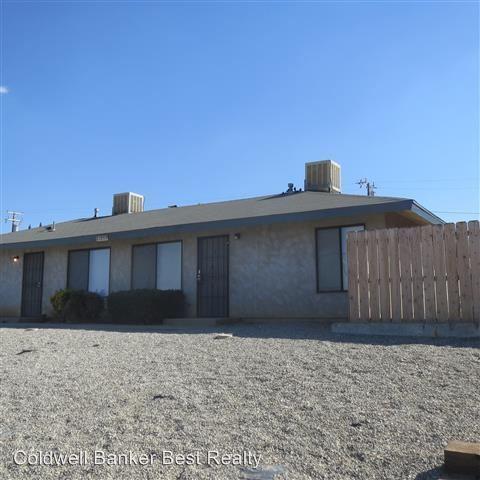 21255 Madre St in Tehachapi, CA - Foto de edificio