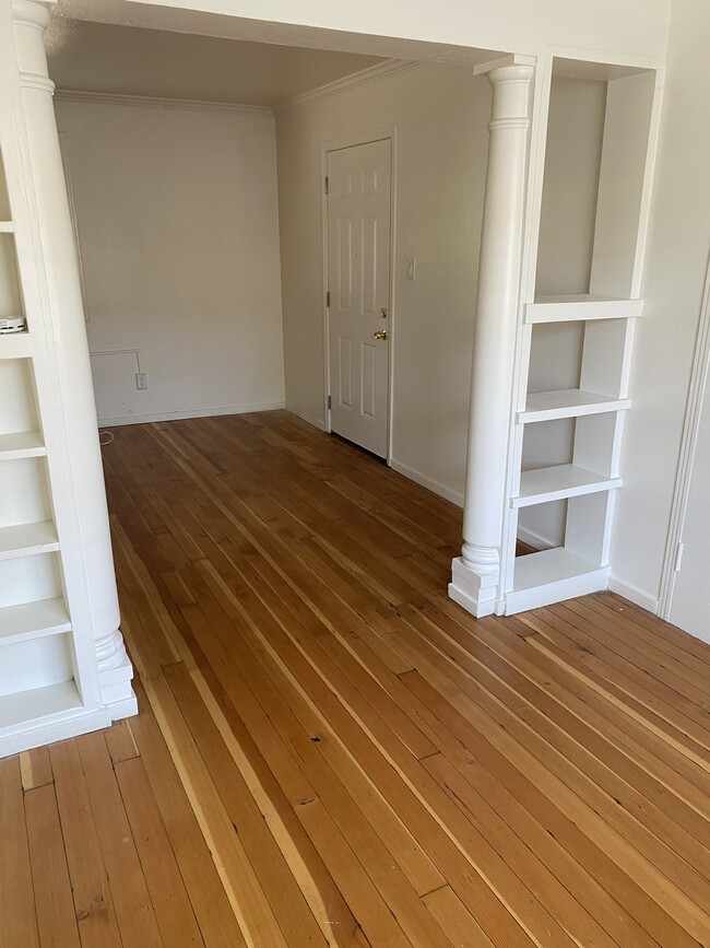 2308 O St, Unit 2308 A in Sacramento, CA - Foto de edificio - Building Photo