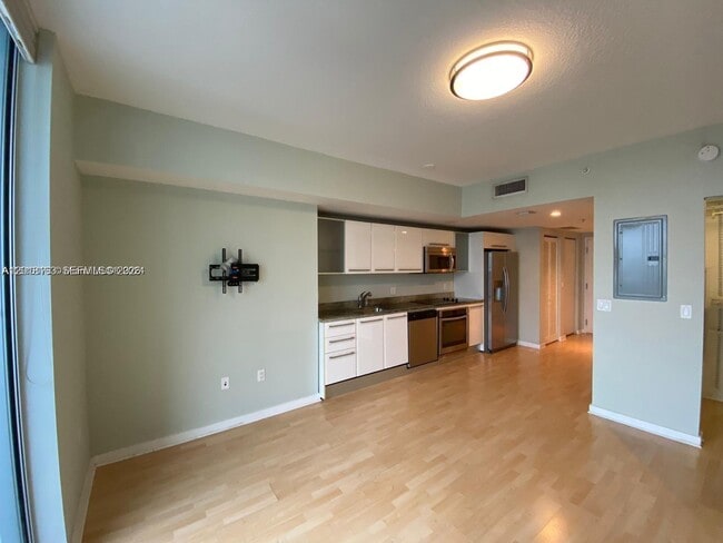 property at 185 SW 7th St