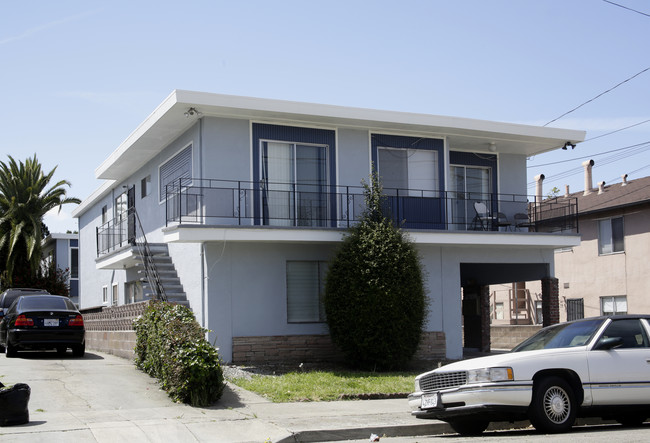 917-919 62nd St in Emeryville, CA - Foto de edificio - Building Photo