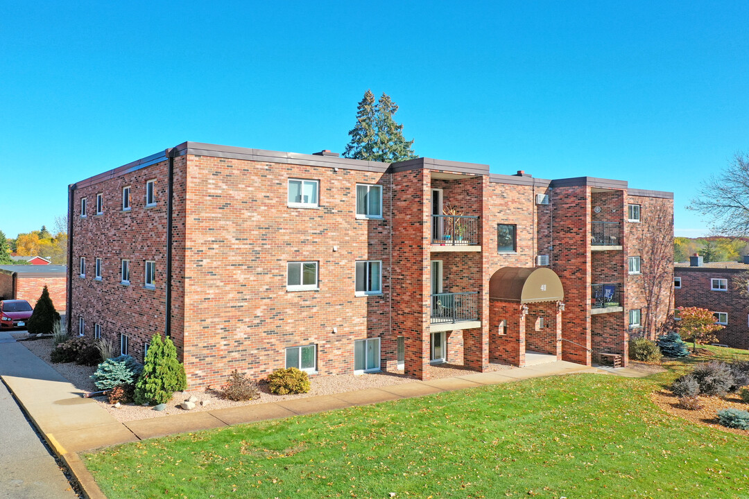 Hillside Apartments in Sartell, MN - Building Photo