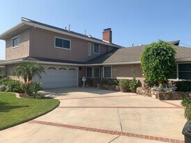 2023 Karen St in Burbank, CA - Building Photo