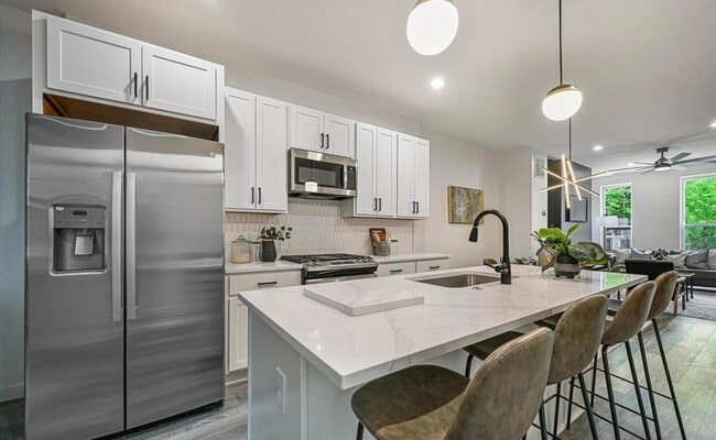 property at 1805 N Caroline St