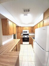 533 Petros Cir in Pensacola, FL - Building Photo - Building Photo