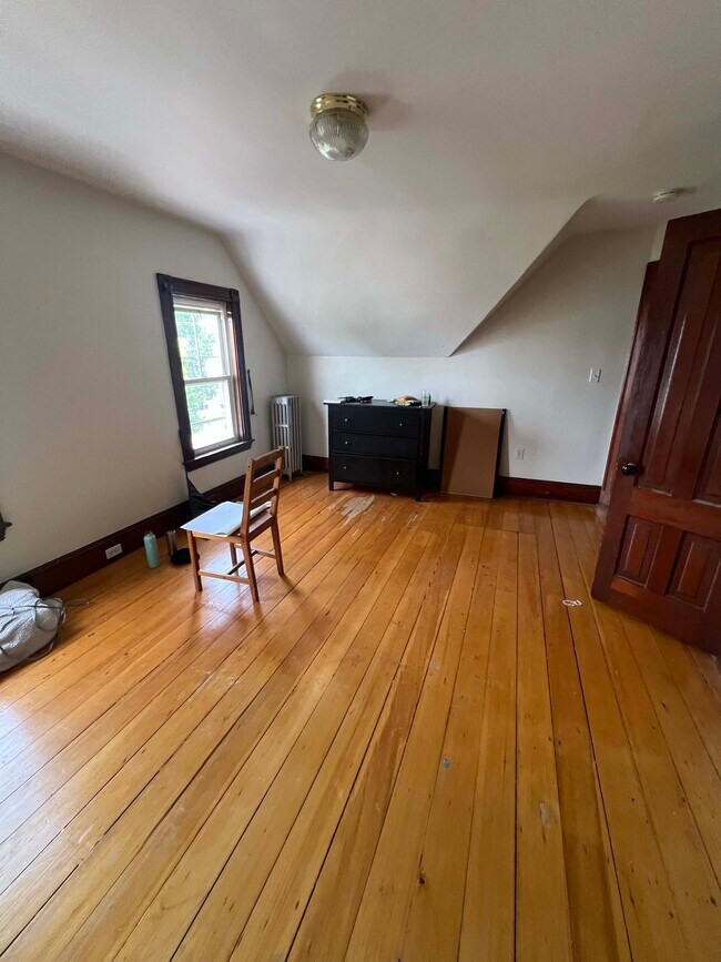 68 Willow Ave, Unit 2 in Somerville, MA - Building Photo - Building Photo
