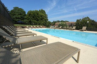 Boulder Creek Apartments in Jeffersontown, KY - Building Photo