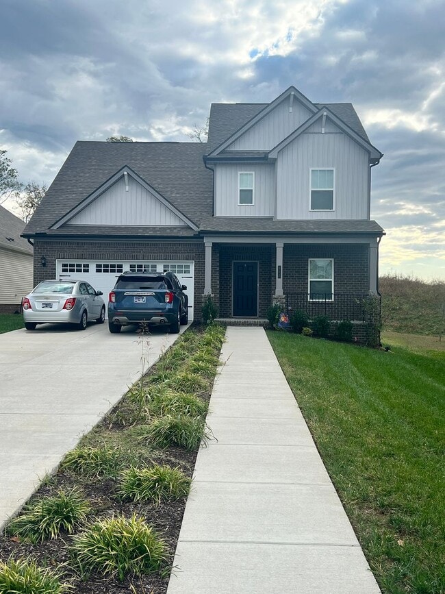 property at 312 Traywick Pl