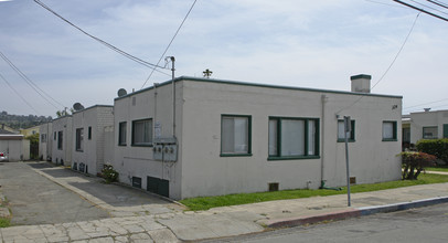 324 43rd St in Richmond, CA - Building Photo - Building Photo