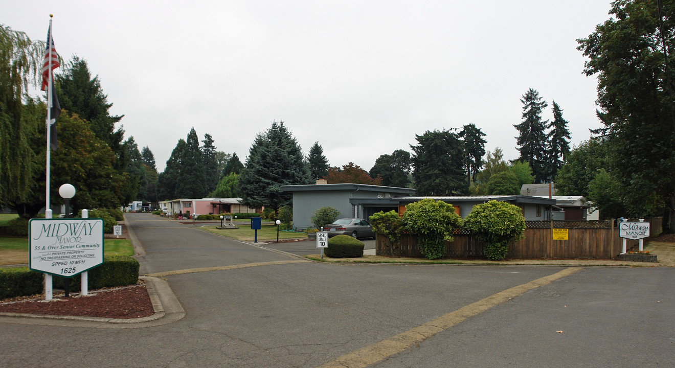 1625 Henderson Ave in Eugene, OR - Building Photo