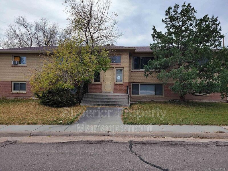 3021 Kelley Dr in Cheyenne, WY - Building Photo