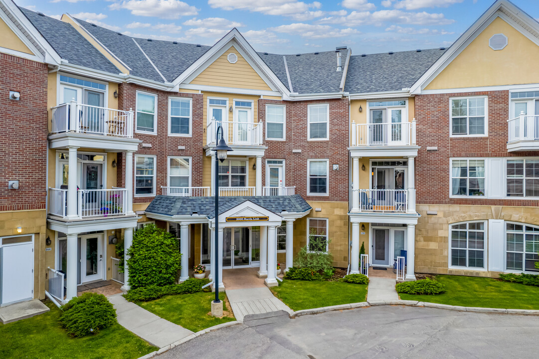 3000 Marda Link SW in Calgary, AB - Building Photo