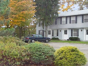Hartford Square Townhomes in New Kensington, PA - Foto de edificio - Building Photo