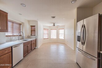 9013 N 14th St in Phoenix, AZ - Building Photo - Building Photo