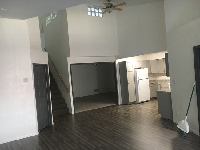 400 Stephans St-Unit -E-1 in Tiffin, IA - Building Photo - Building Photo