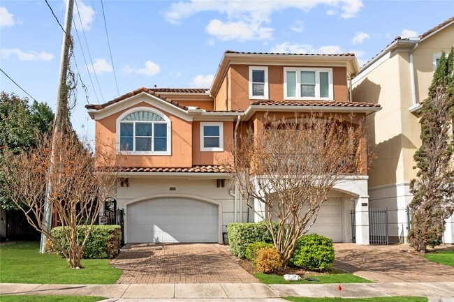 property at 3006 McCulloch Cir