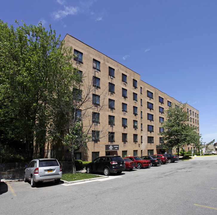 Allied Manor in Staten Island, NY - Building Photo