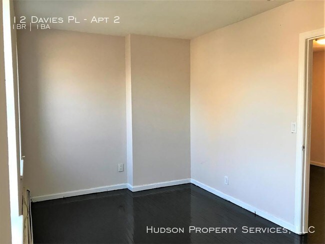 12 Davies Pl-Unit -Apt 2 in Poughkeepsie, NY - Building Photo - Building Photo