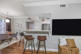 3777 Peachtree Rd in Brookhaven, GA - Building Photo - Building Photo