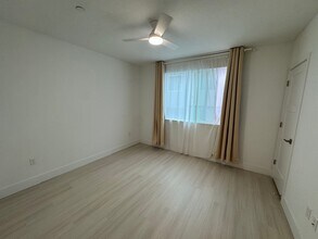 9887 MacArthur Blvd, Unit 2515 in Oakland, CA - Foto de edificio - Building Photo