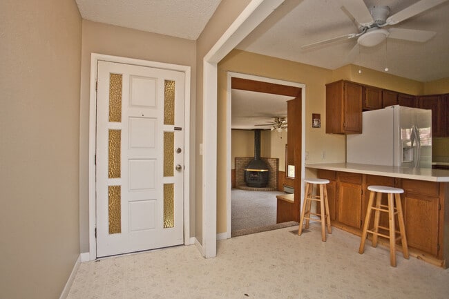 33 Sheneman Dr in Bella Vista, AR - Building Photo - Building Photo