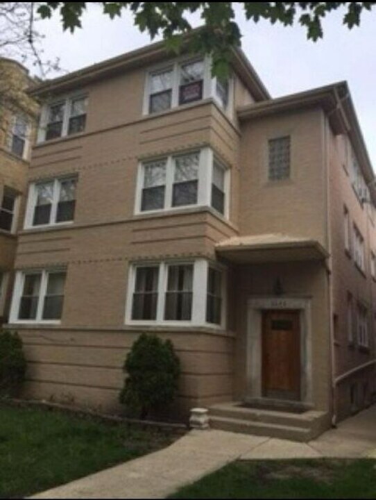 2640 W Greenleaf Ave, Unit 2640 WW. Greenleaf apt 3 in Chicago, IL - Building Photo
