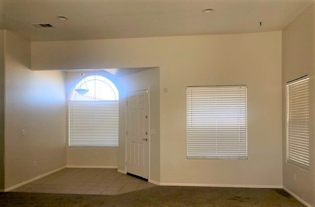 9100 Evelyn Ave in California City, CA - Building Photo - Building Photo