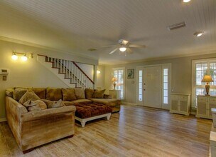 702 N Lakeside Dr in Destin, FL - Building Photo - Building Photo