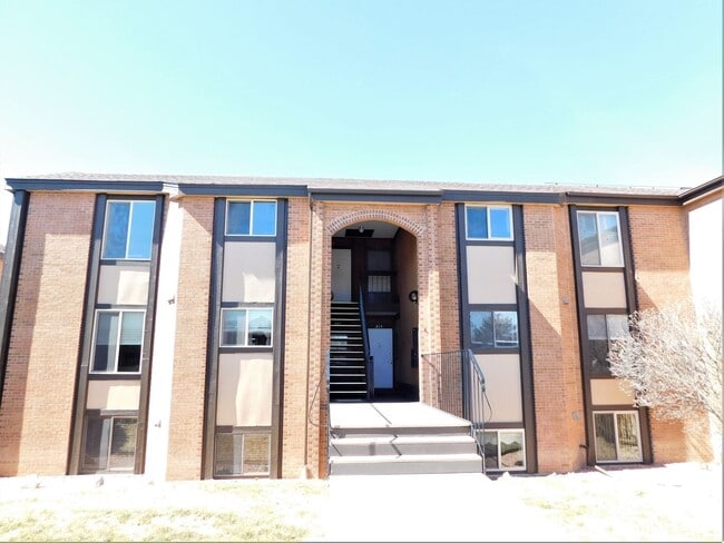 property at 961 Lakeside Dr