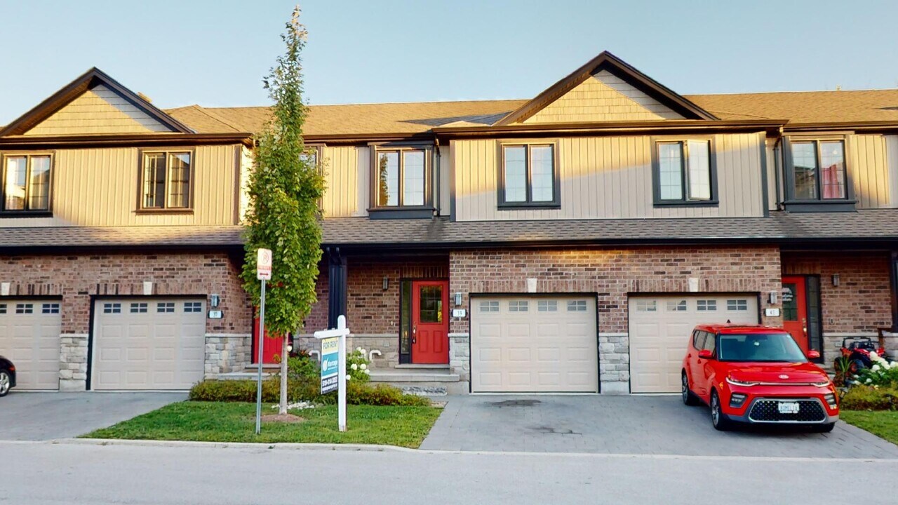 2235 Blackwater Rd in London, ON - Building Photo