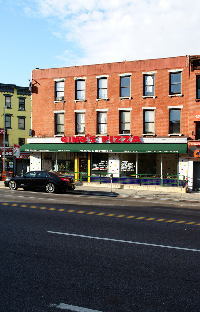 218-220 Flatbush Ave in Brooklyn, NY - Foto de edificio - Building Photo