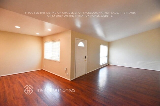 22510 Festividad Dr in Santa Clarita, CA - Building Photo - Building Photo