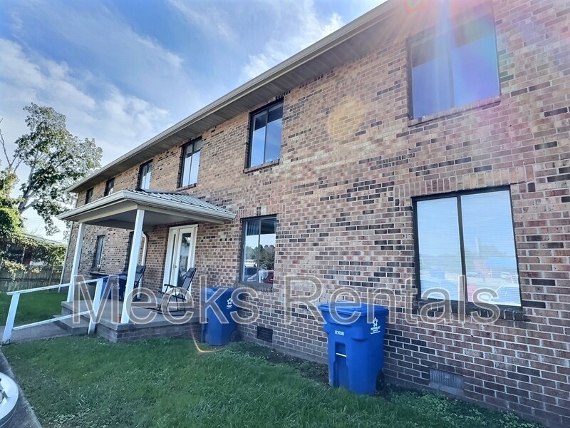 2211 US-60 in Culloden, WV - Building Photo