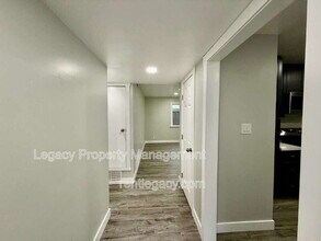6920 Demaret Dr in Sacramento, CA - Building Photo - Building Photo